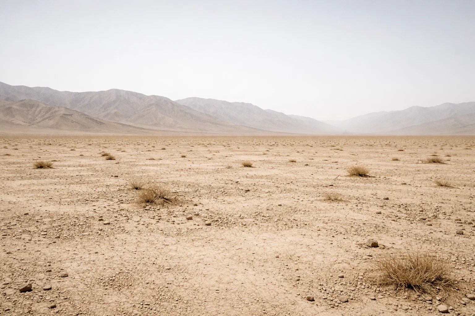 Deserto cinese e impianto fotovoltaico su larga scala