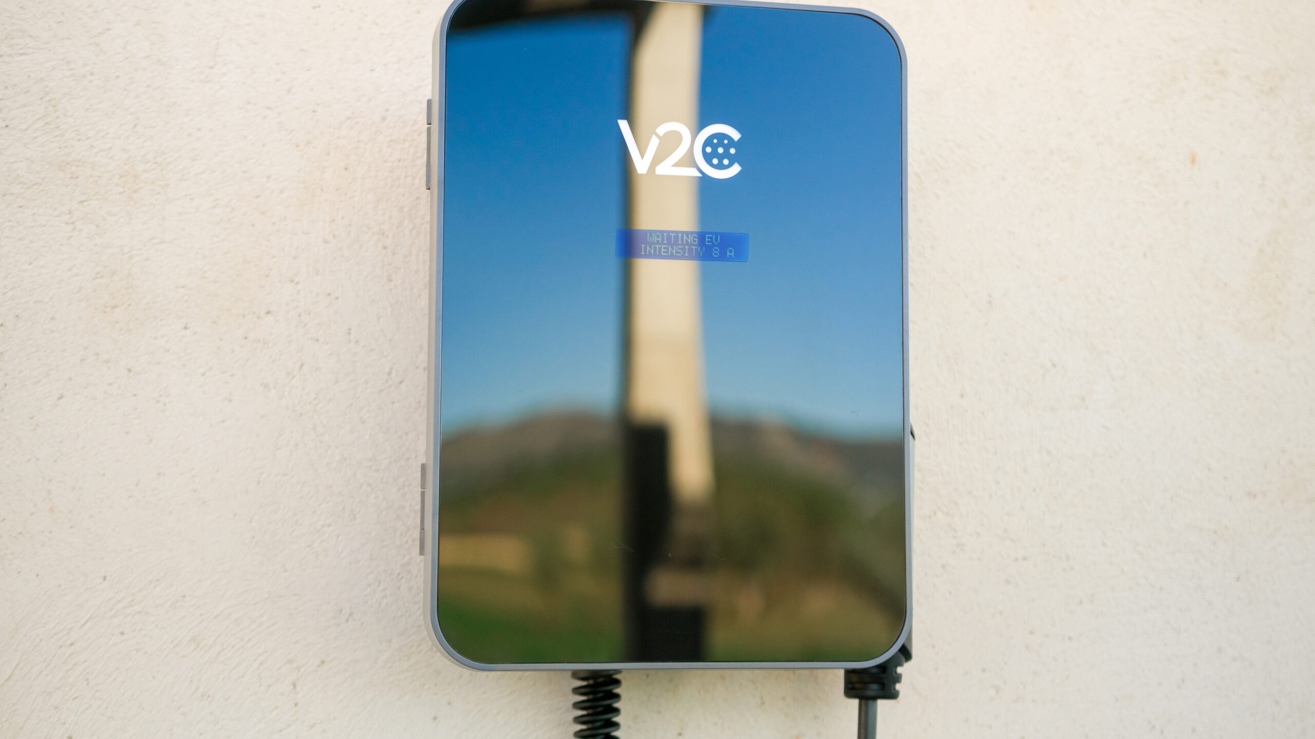 V2C Trydan dettaglio connettore e LED di stato