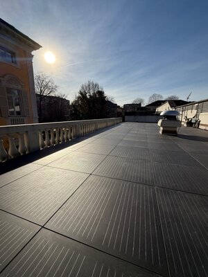 Pavimento fotovoltaico calpestabile e carrabile