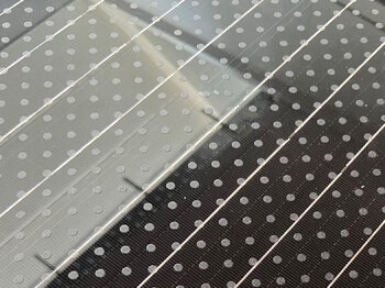 Pavimento fotovoltaico calpestabile e carrabile